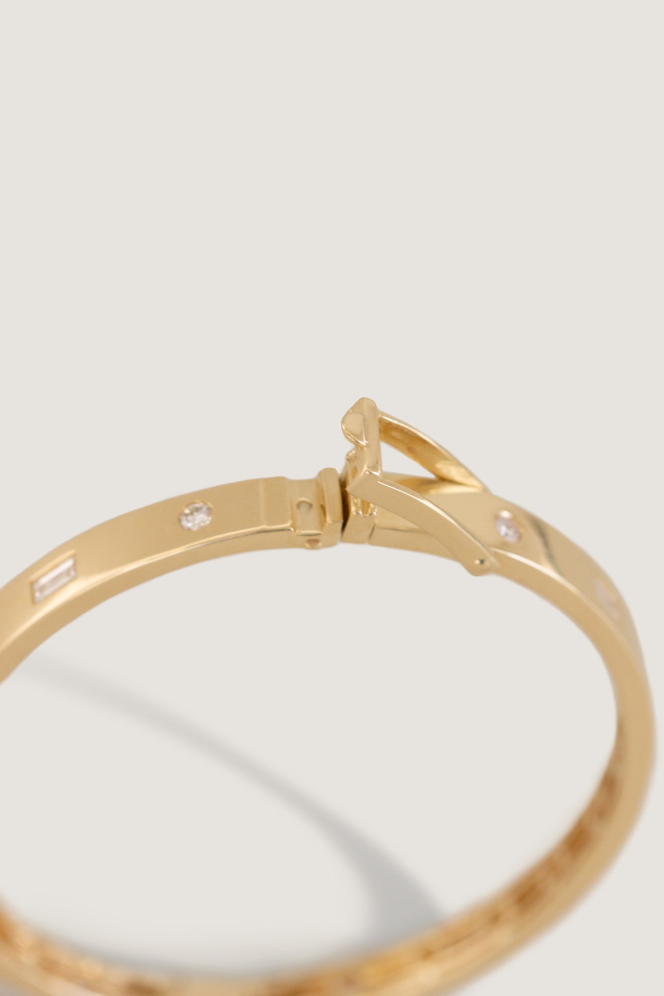 Tara bangle bracelet diamond